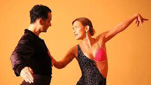 5 consejos para bailar salsa como un profesional del baile