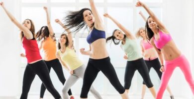¿Qué es mejor ponerse en forma bailando o en el gimnasio